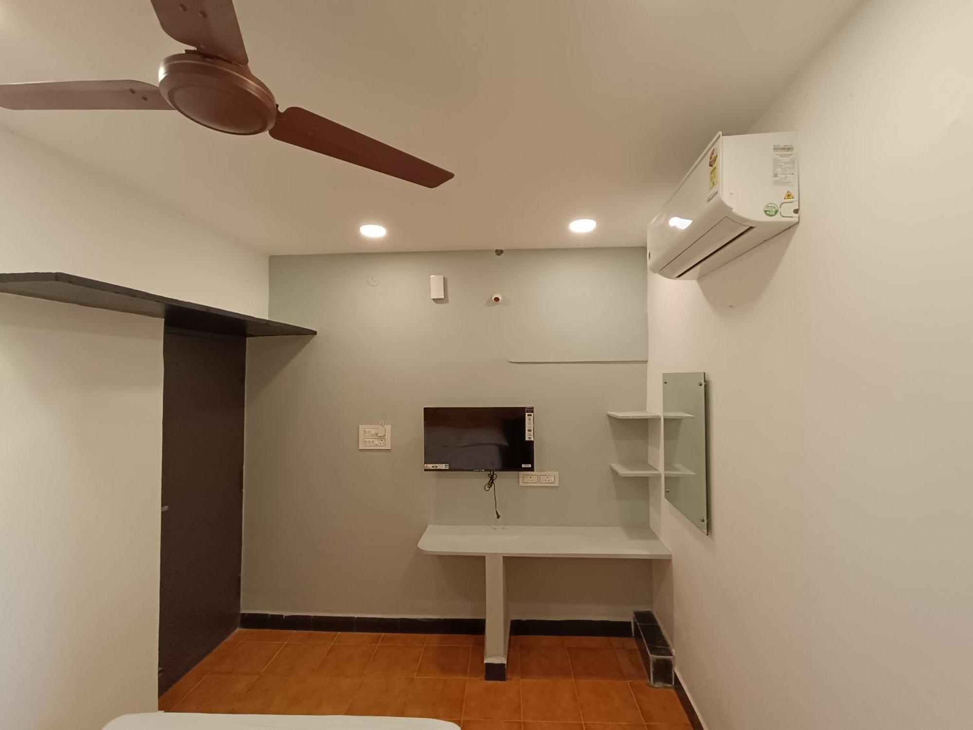 Arul Residency Hotel Pondicherry Exterior photo