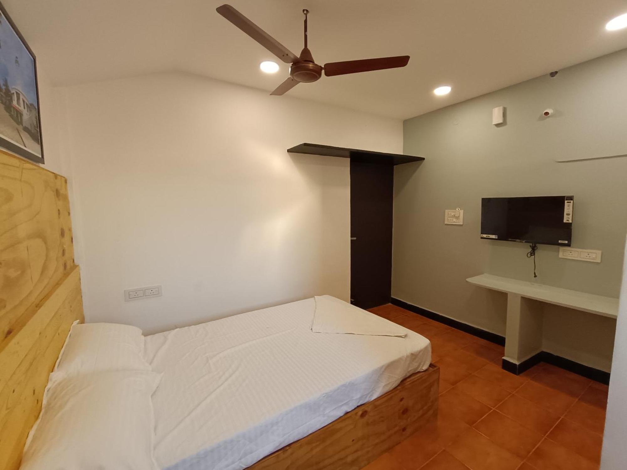 Arul Residency Hotel Pondicherry Exterior photo